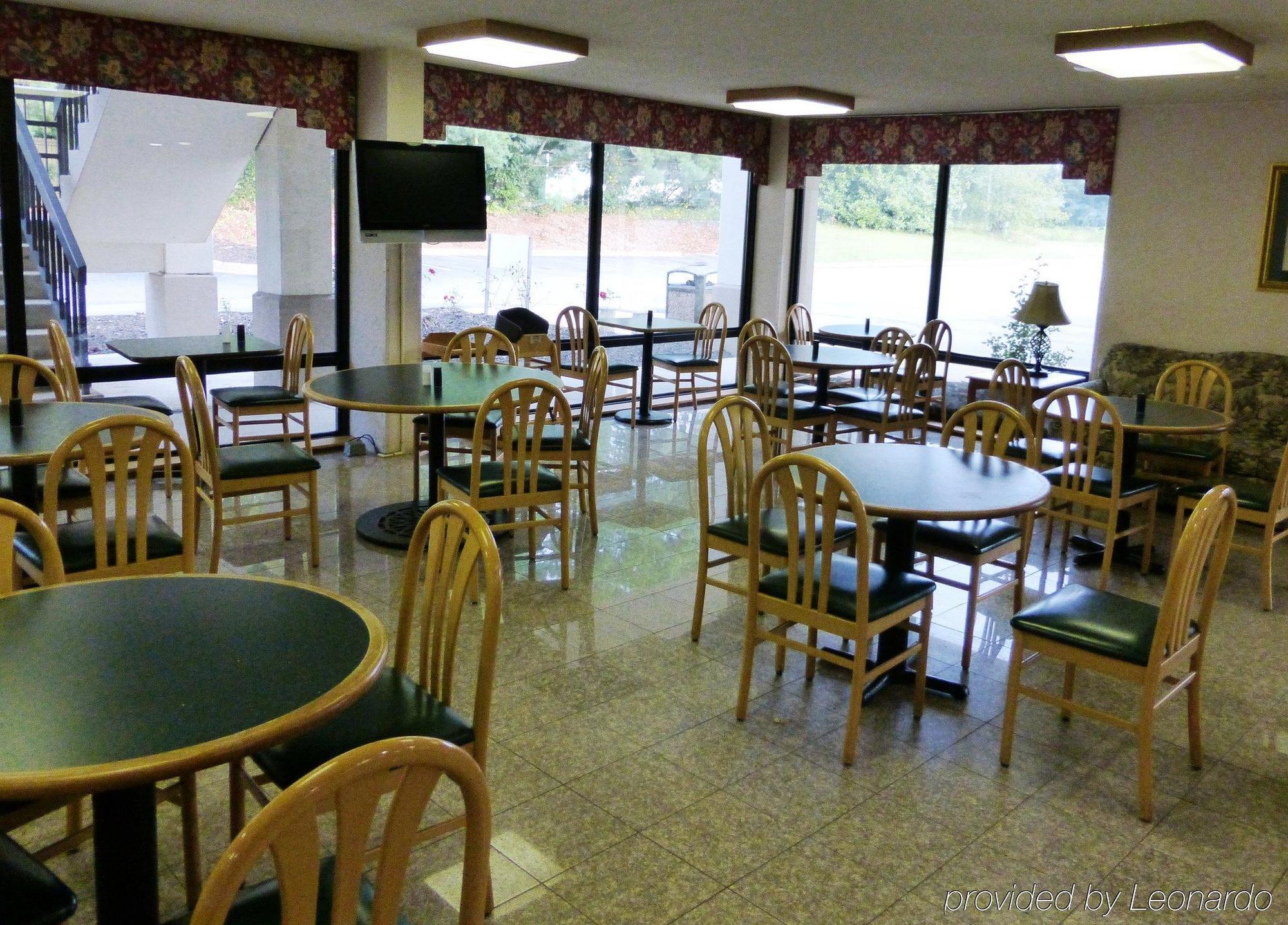 Quality Inn Emporia Exterior foto
